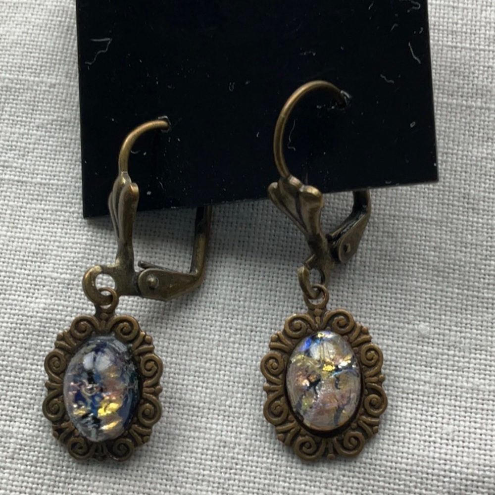 Lisa Carlson Vintage Look Drop Earrings